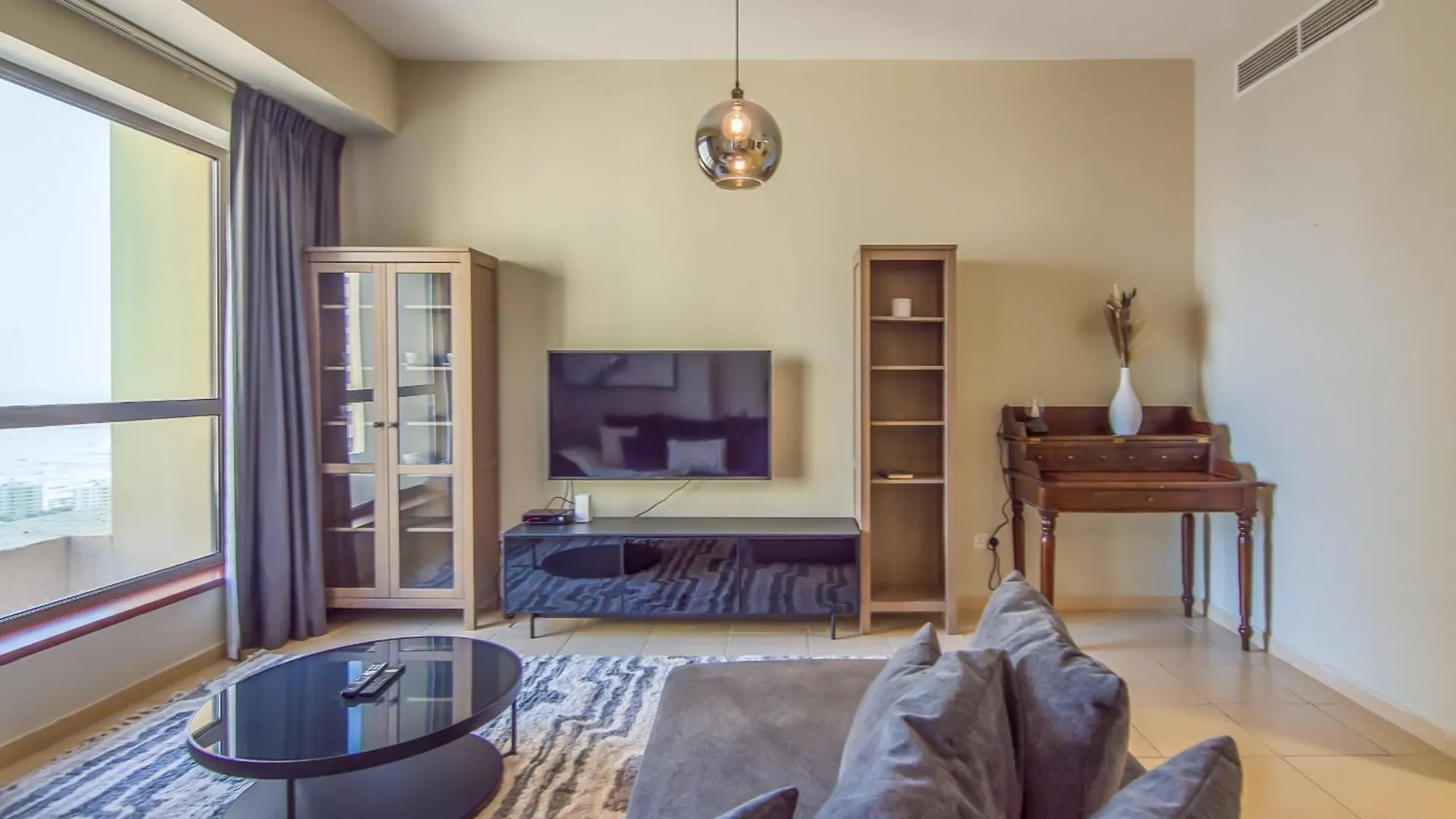Two-Bedroom Apartment With Balcony In Shams 4, Jbr Dubai