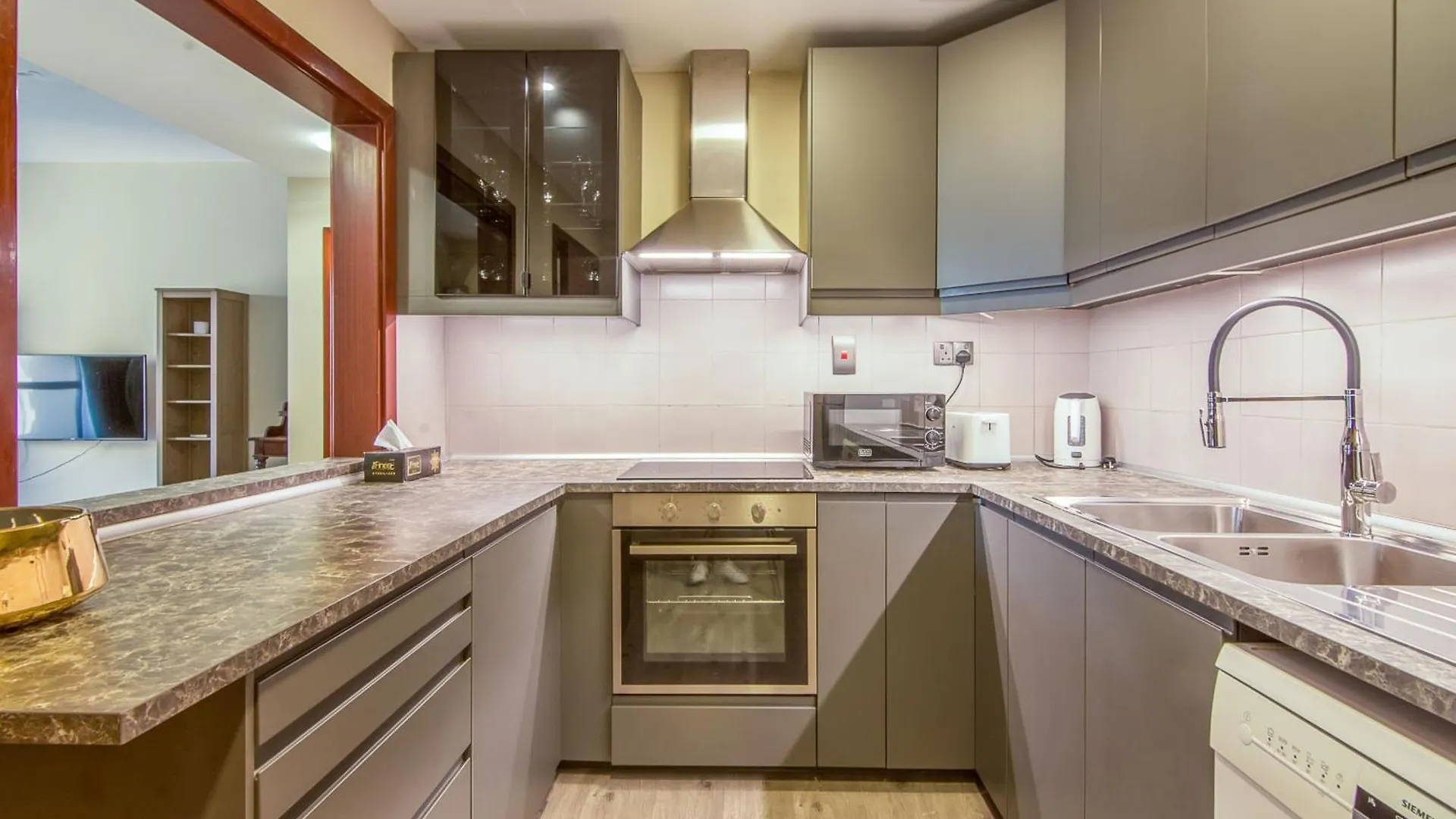 Two-Bedroom Apartment With Balcony In Shams 4, Jbr Dubai